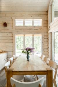 Fotografie z fotogalerie ubytování Meretuule Holiday Home v destinaci Keibu