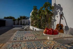 A balcony or terrace at Exclusivo cortijo con piscina privada
