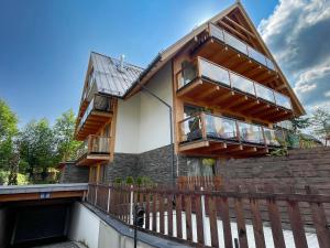 Balkón alebo terasa v ubytovaní VisitZakopane - Coral Spa Apartment