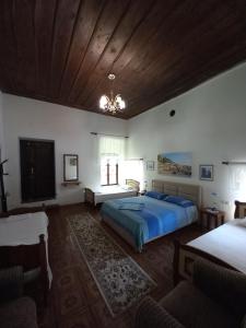 Ένα ή περισσότερα κρεβάτια σε δωμάτιο στο Guesthouse & hostel Lorenc