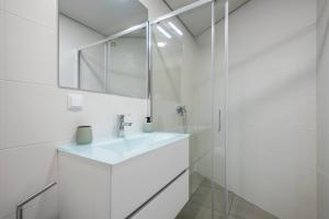 Koupelna v ubytování Northern Secret by Homie + 25 fotografií