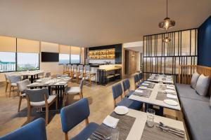 Posezení v ubytování Fairfield by Marriott Jaipur