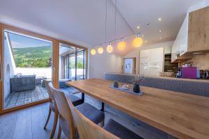 Kuchyň nebo kuchyňský kout v ubytování Appartement Gernkogelblick