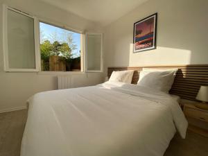 Galeriebild der Unterkunft BEACH HOUSE DE CHARME A MESSANGES. LA MAISON BLEUE in Messanges