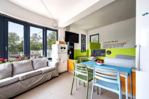 Kuchyňa alebo kuchynka v ubytovaní Island Hostel Budapest