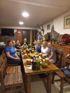 Toit hotelli aladel või selle läheduses