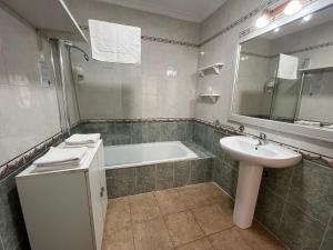 Koupelna v ubytování Hostel Conil