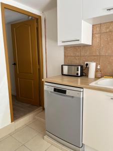 Kuchyň nebo kuchyňský kout v ubytování Maison Emile - Coeur du village - 8 personnes - Clim - Superbe literie