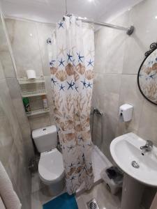 Kúpeľňa v ubytovaní Orange_Blue_Aparment №1