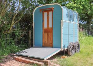 Venn OtteryBowhayes Farm - Camping & Glamping - Bell Tents - Cider Orchard的相册照片