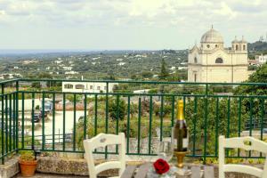 Rõdu või terrass majutusasutuses Suite la terrazza di Don Peppino