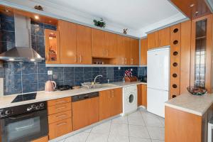 Φωτογραφία από το άλμπουμ του Viny Apartment στην Παραλία Διονυσίου