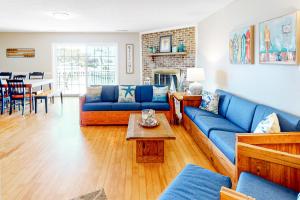 Χώρος καθιστικού στο Bayshore 603A