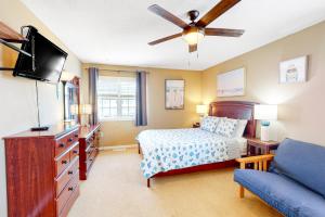 Μια τηλεόραση ή/και κέντρο ψυχαγωγίας στο Bayshore 603A