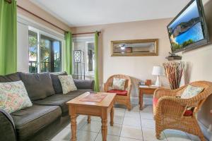 Posezení v ubytování Five Palms Vacation Rentals- Daily - Weekly - Monthly
