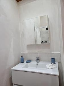 Ένα μπάνιο στο Appartement chaleureux