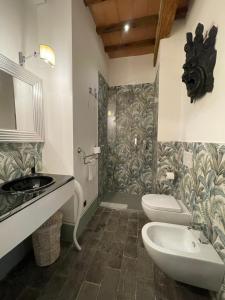 Bilik mandi di Casa Beccofino