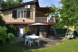 The building in which the holiday home is located