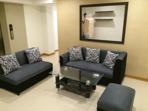 Posezení v ubytování Stone House Hotel Pasay