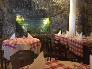 A restaurant or other place to eat at Albergo Ristorante Montebaldo