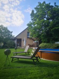Bazén v ubytovaní Gere House alebo v jeho blízkosti