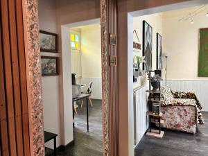 Fotografie z fotogalerie ubytování House of artist v destinaci Isolabona
