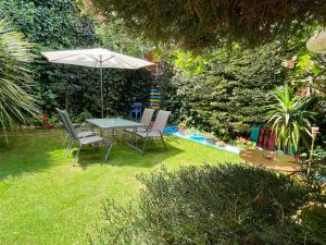 Vonkajšia záhrada v ubytovaní Electra Garden House