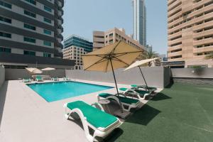 Fotografie z fotogalerie ubytování Urban Caves - Stylish Condo Near Marina Walk With City Views v Dubaji