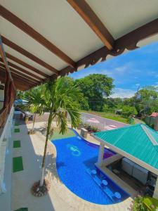 Bazén v ubytování Ocean View Lodge nebo v jeho okolí