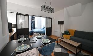 Χώρος καθιστικού στο 3 Appartements Premium au pied de la Cathédrale - Hypercentre