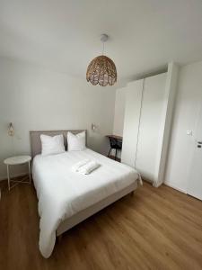 Photo de la galerie de l'établissement Maison 6 personnes au calme à proximité des plages, à Plurien