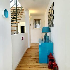 Galeriebild der Unterkunft Holiday house in Split with sea view, terrace, air conditioning, WiFi 4937-1 in Solin