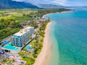 Blick auf Beautiful Beachfront Condo aus der Vogelperspektive