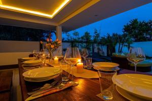 Nápoje v ubytování RUSARDI Poolvilla Ao Nang - new Villa 4 Bedrooms 4 Bathrooms, 10m Pool
