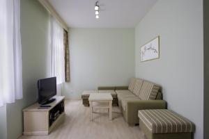 A seating area at Anděl Apartments Praha