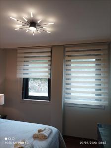 Łóżko lub łóżka w pokoju w obiekcie Apartamento Piscina 2G by Urraca Suites Viveiro