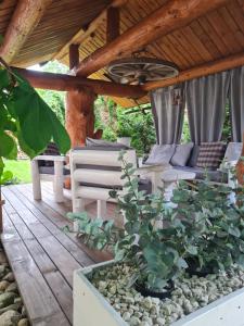 Vonkajšia záhrada v ubytovaní Góralski Gościniec & SPA