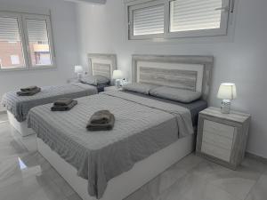 Ένα ή περισσότερα κρεβάτια σε δωμάτιο στο Luxury Private New 2023 Villa Mirelle +27 φωτογραφίες