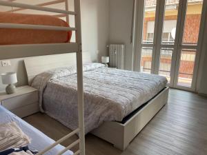 Gallery image of SUITE DE ROLANDIS Cin ITOO5OO5C22CDBEZNY in Asti