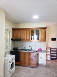Apartment Golem - Image 6