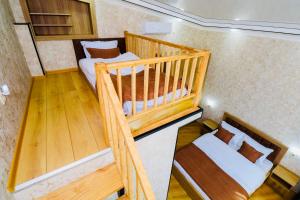 Katil atau katil-katil dalam bilik di Hotel Evergreen