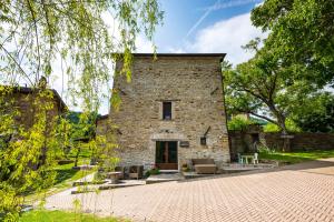 Gambar di galeri bagi Agriturismo Il Salice di Tizzano Val Parma +71 gambar