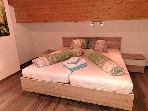 Posteľ alebo postele v izbe v ubytovaní Apartment Yasmin by Interhome