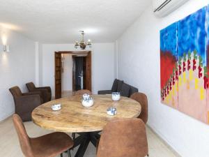 Posedenie v ubytovaní Apartment Miami Palace by Interhome + 16 fotografií