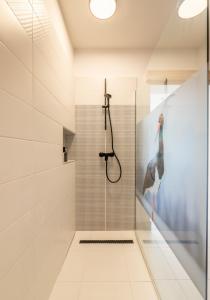 Kúpeľňa v ubytovaní Jégmadár & Fekete Gólya Apartmanok + 31 fotografií