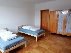 Lova arba lovos apgyvendinimo įstaigoje Wohnung / Ferienwohnung