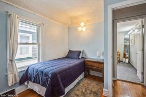 A bed or beds in a room at A terrific house for a large group.