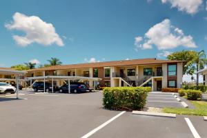 Tòa nhà nơi căn hộ tọa lạc