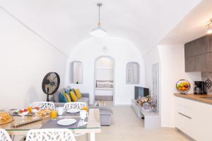 Η κουζίνα ή μικρή κουζίνα στο Saint George Cave House