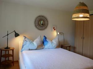 Letto o letti in una camera di Apartment Lara by Interhome